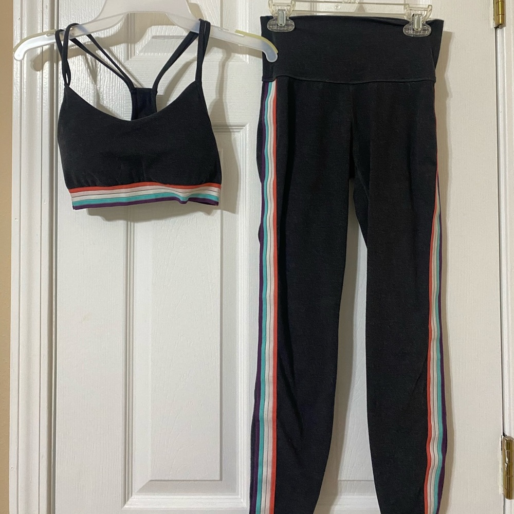 XS old navy active sports bra and legging set